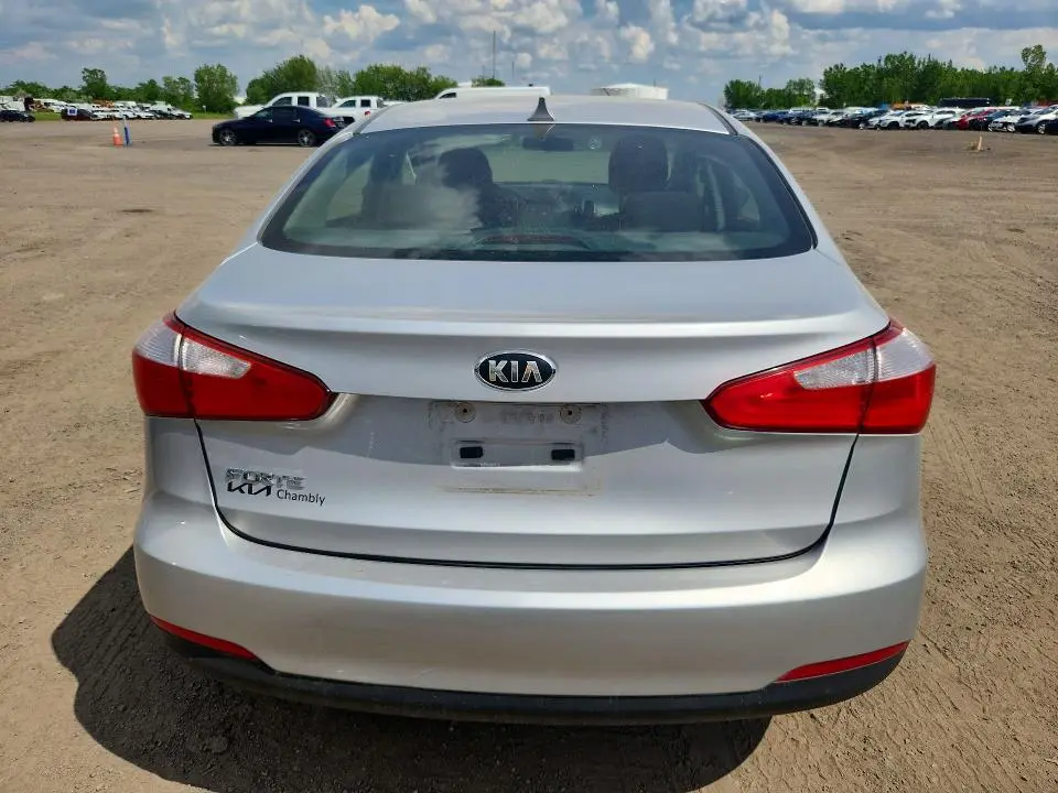 2016 KIA FORTE LX  