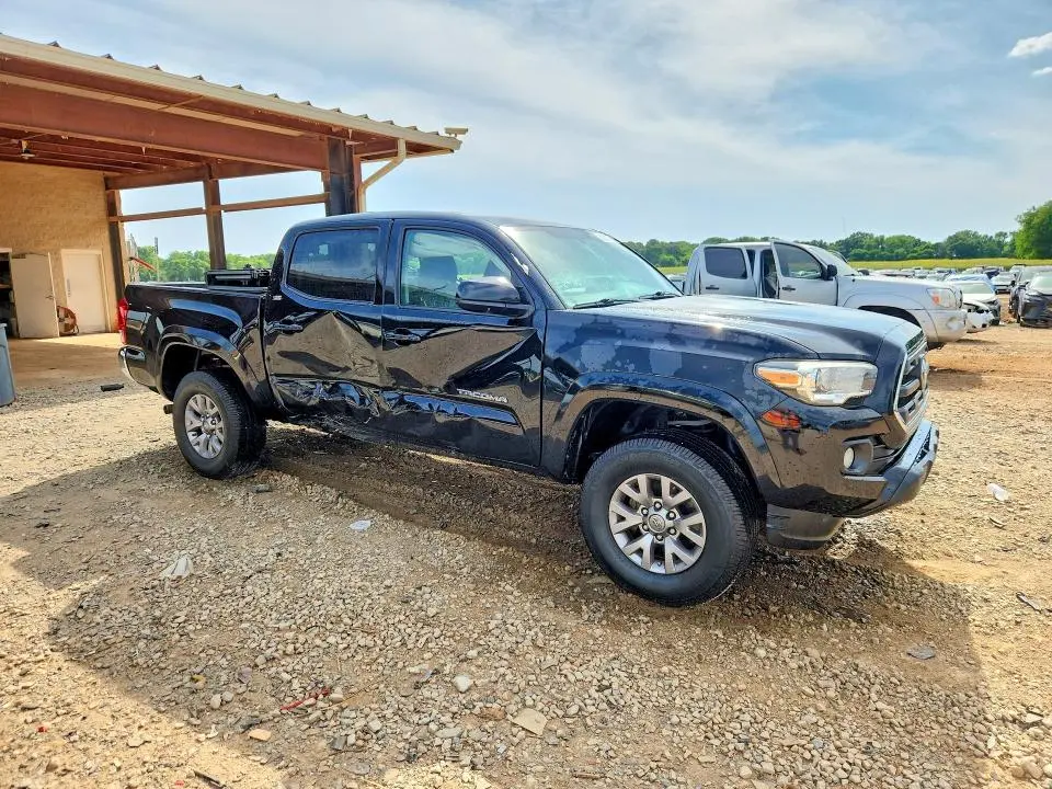 2017 TOYOTA TACOMA SR5 V6  
