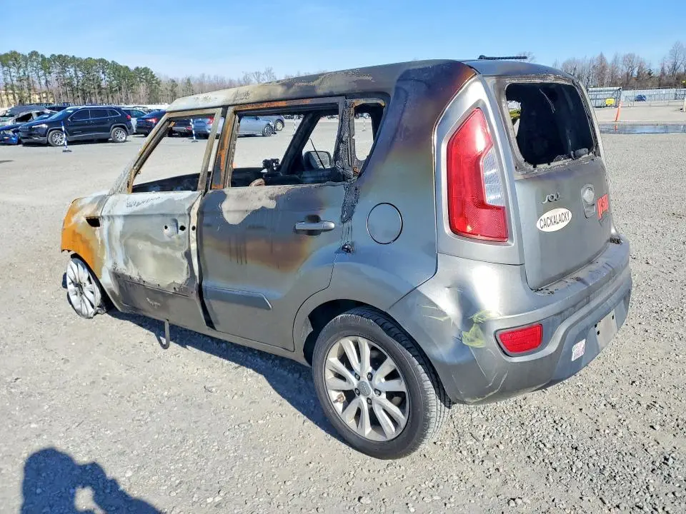 2013 KIA SOUL +  