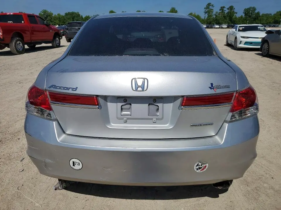 2011 HONDA ACCORD SE  