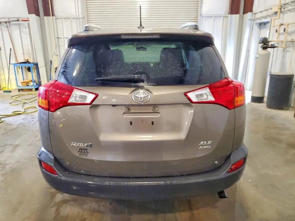 2014 TOYOTA RAV4 XLE  