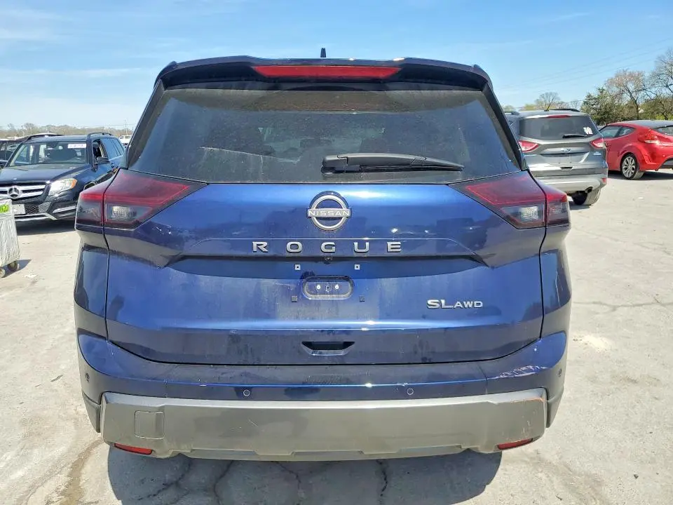 2025 NISSAN ROGUE SL  
