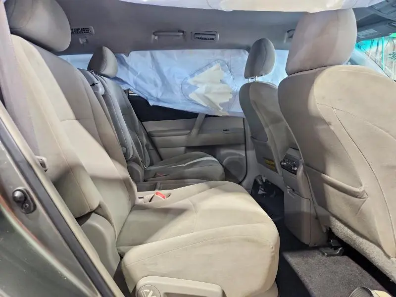 2011 TOYOTA HIGHLANDER BASE  