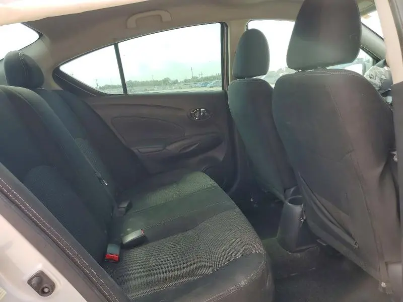 2018 NISSAN VERSA SV  