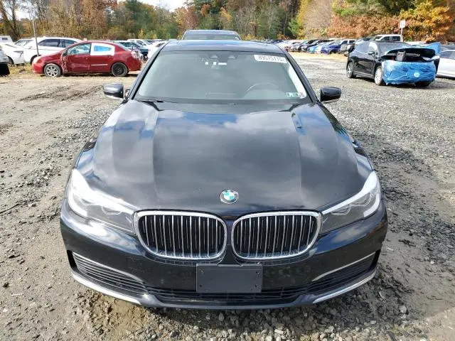 2019 BMW 740 XI  