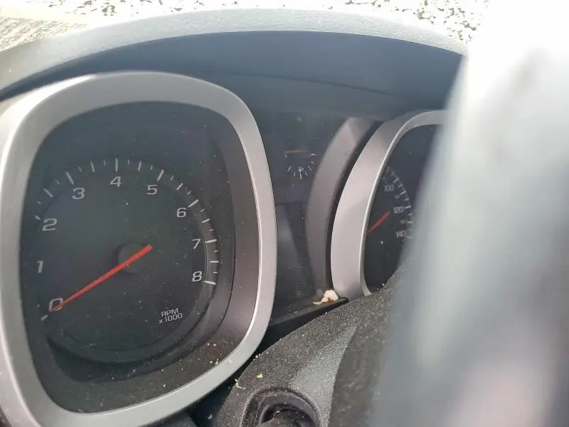 2011 CHEVROLET EQUINOX LT  