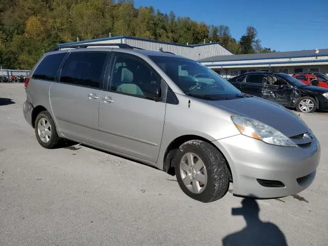 2010 TOYOTA SIENNA CE  