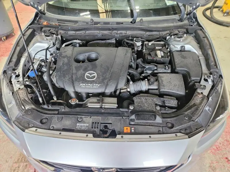 2018 MAZDA 3 TOURING  