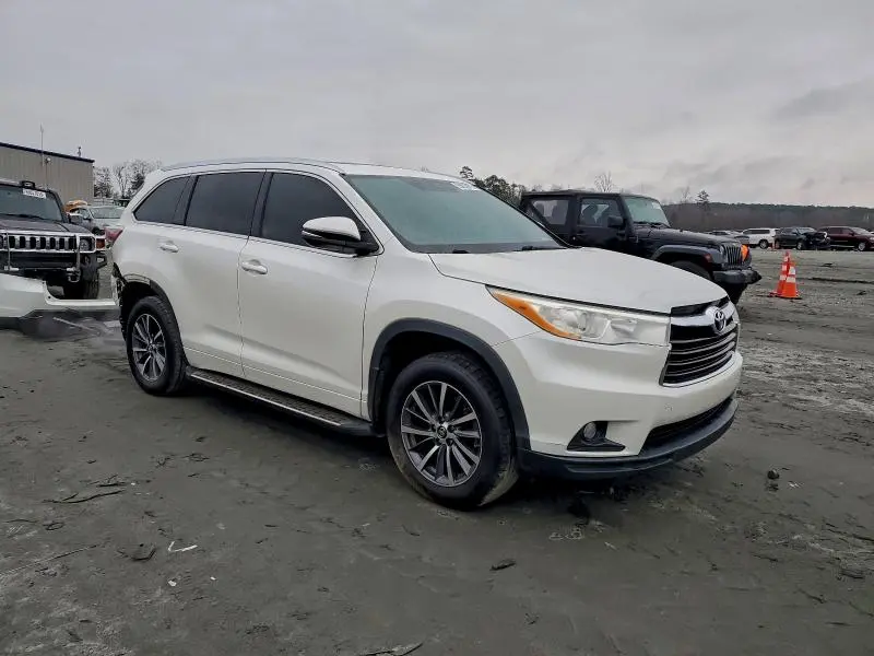 2014 TOYOTA HIGHLANDER XLE  