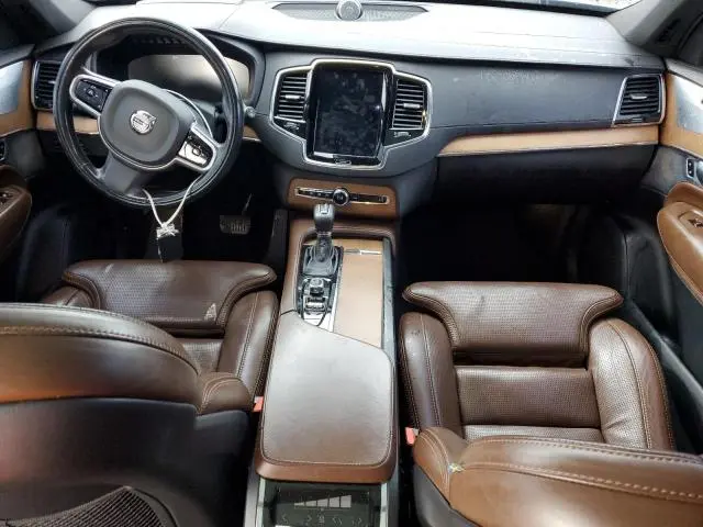 2018 VOLVO XC90 T6  