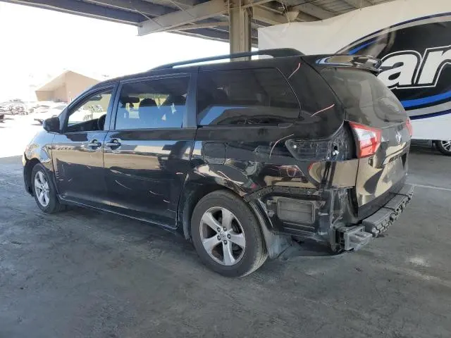 2017 TOYOTA SIENNA LE  