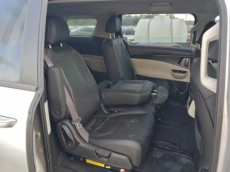 2023 KIA CARNIVAL   