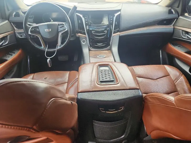 2017 CADILLAC ESCALADE 4WD LUXURY