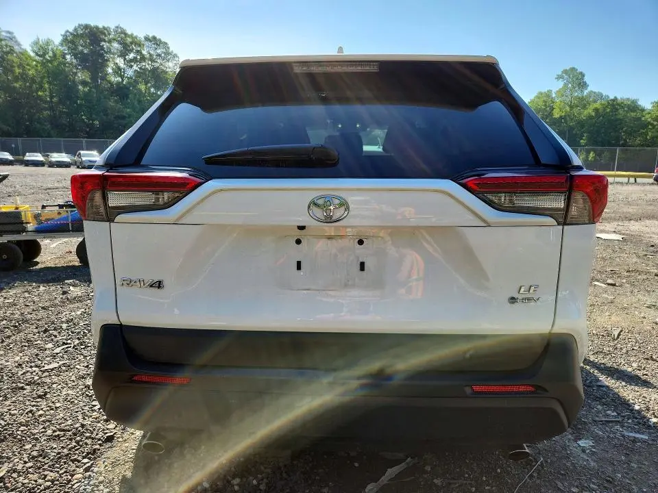 2025 TOYOTA RAV4 LE  