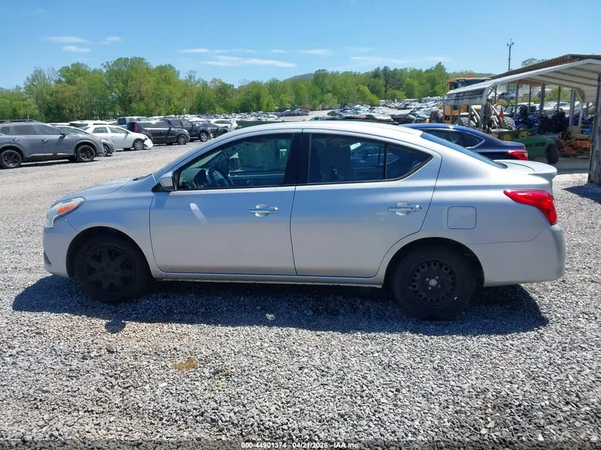 2016 NISSAN VERSA  