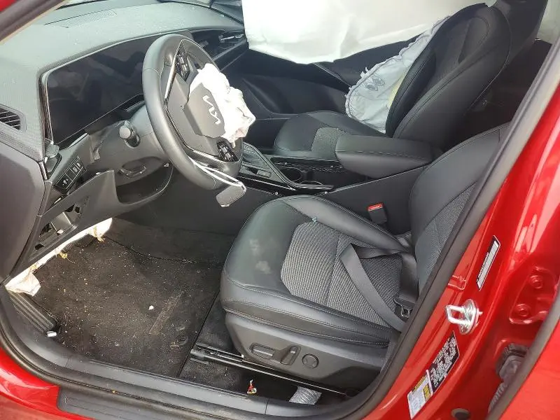 2024 KIA NIRO EX  