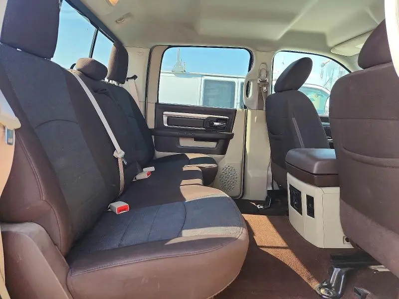 2014 RAM 1500 SLT  