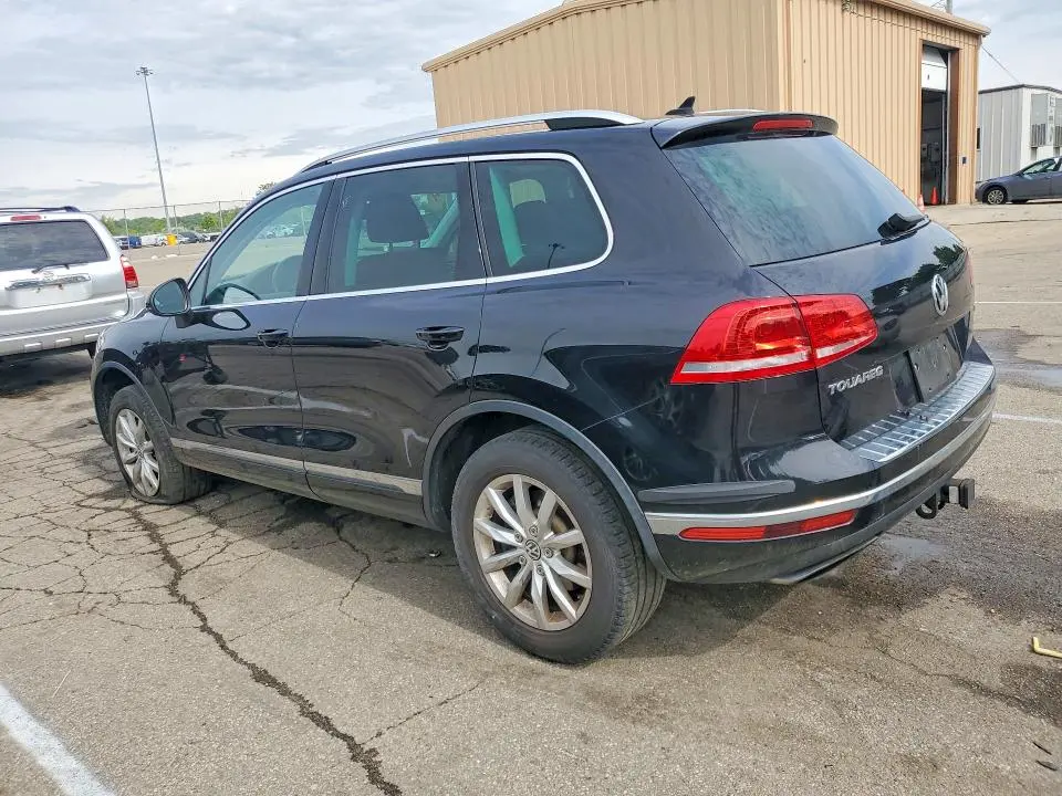 2015 VOLKSWAGEN TOUAREG V6  