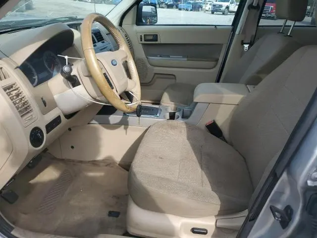 2010 FORD ESCAPE XLT  