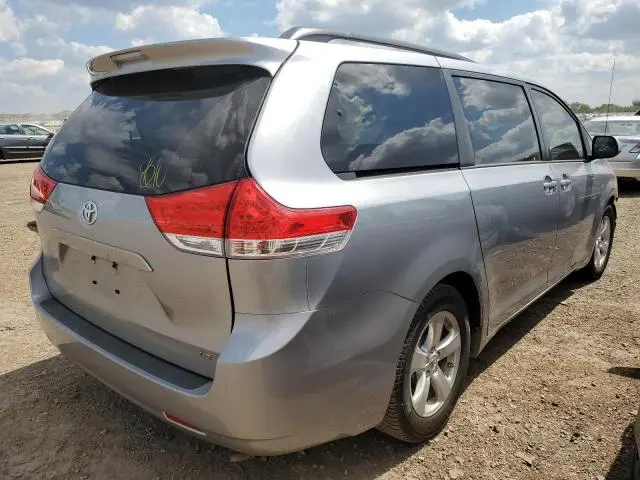 2012 TOYOTA SIENNA LE  