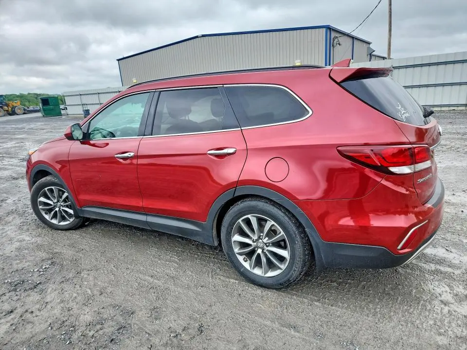 2018 HYUNDAI SANTA FE SE  