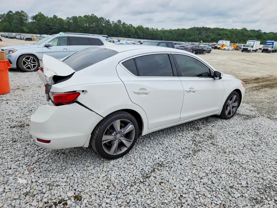 2013 ACURA ILX 20 TECH  