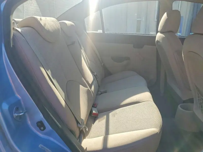 2010 HYUNDAI ACCENT GLS  