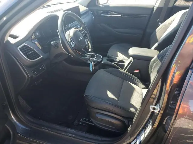 2023 KIA SELTOS S