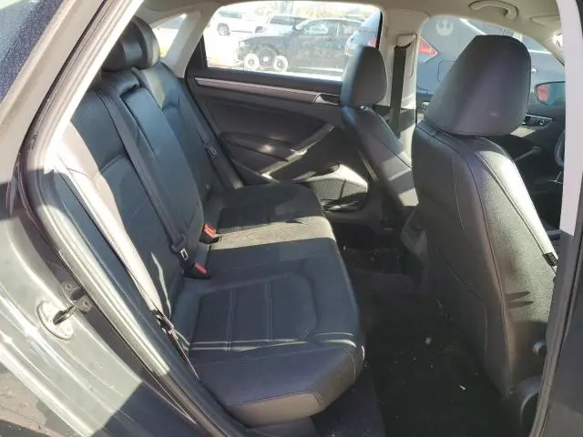 2017 VOLKSWAGEN PASSAT R-LINE  