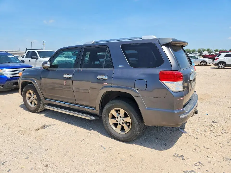 2010 TOYOTA 4RUNNER SR5  