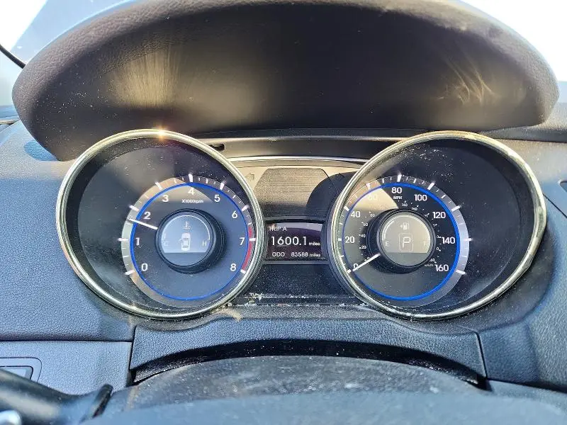 2011 HYUNDAI SONATA SE  