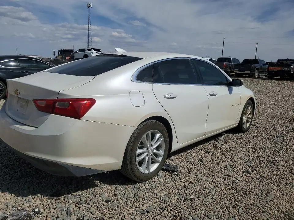 2017 CHEVROLET MALIBU LT  