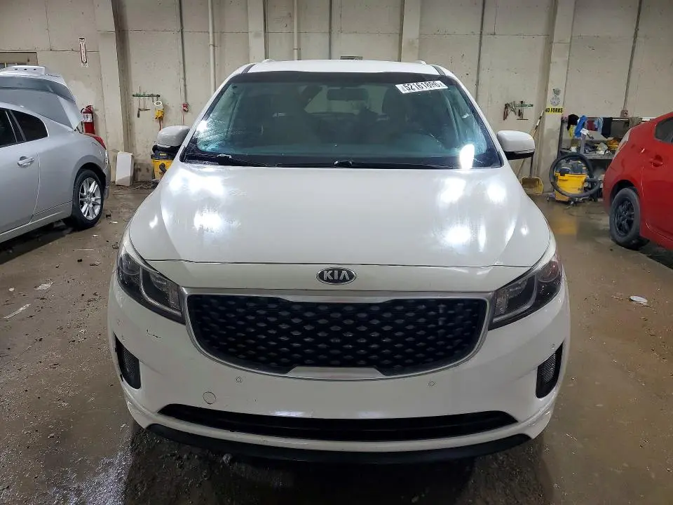 2017 KIA SEDONA LX  