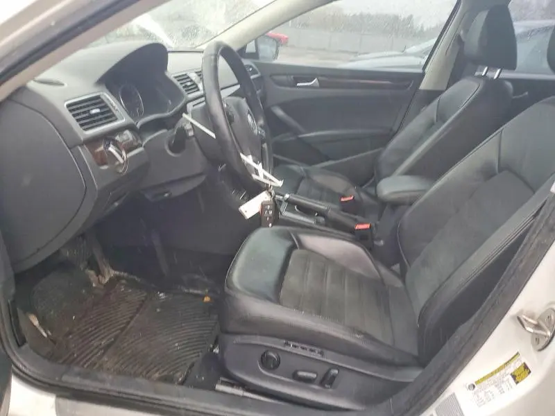 2015 VOLKSWAGEN PASSAT SEL  