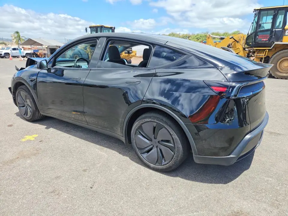 2026 TESLA MODEL Y   