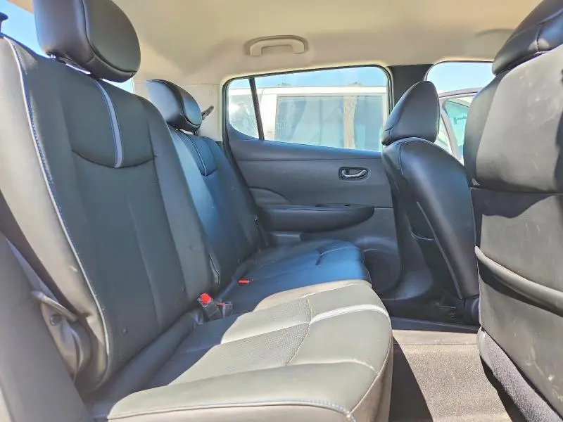 2018 NISSAN LEAF SL  