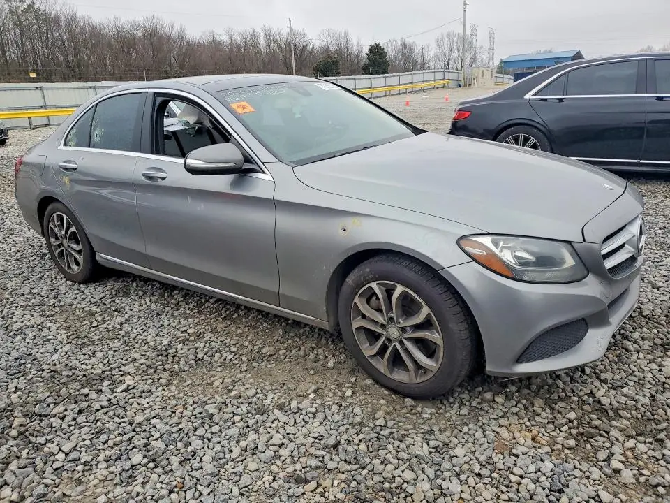 2015 MERCEDES-BENZ C 300  