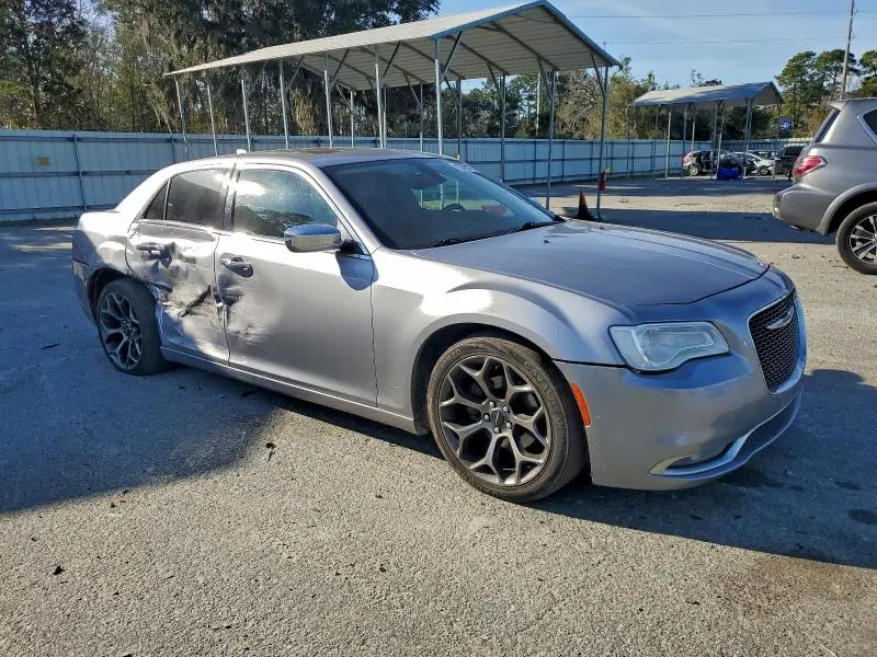 2016 CHRYSLER 300C   