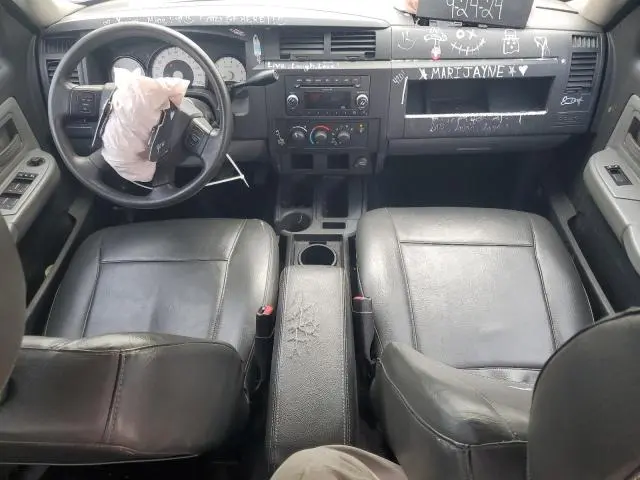 2011 DODGE DAKOTA SLT  