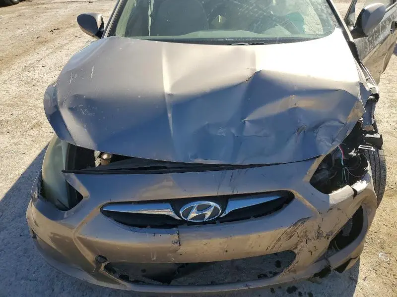 2013 HYUNDAI ACCENT GLS  