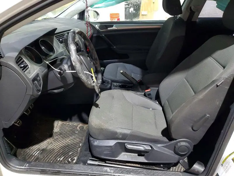 2015 VOLKSWAGEN GOLF   