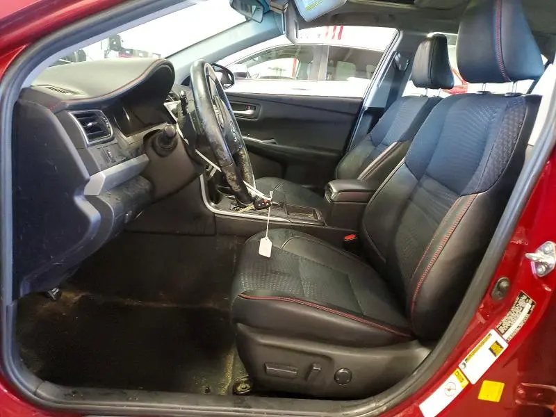 2015 TOYOTA CAMRY SE  