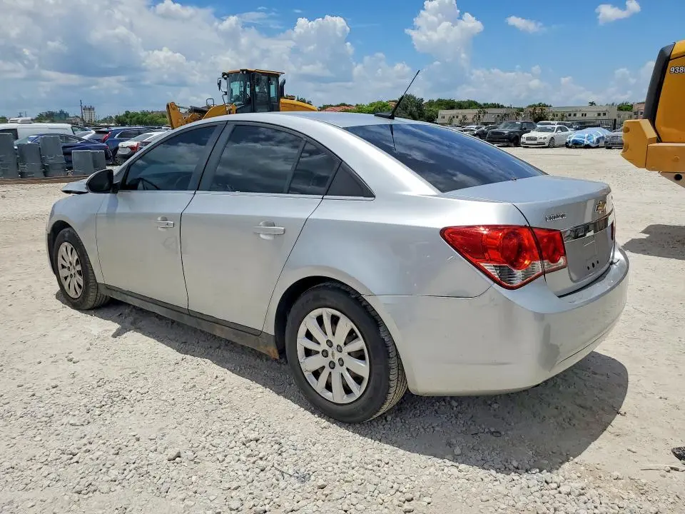 2011 CHEVROLET CRUZE LT  