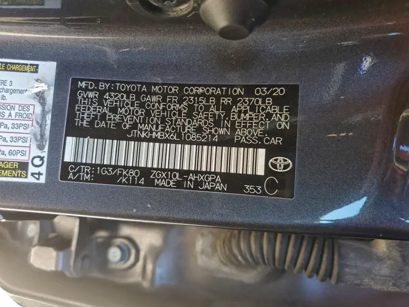 2020 TOYOTA C-HR XLE  