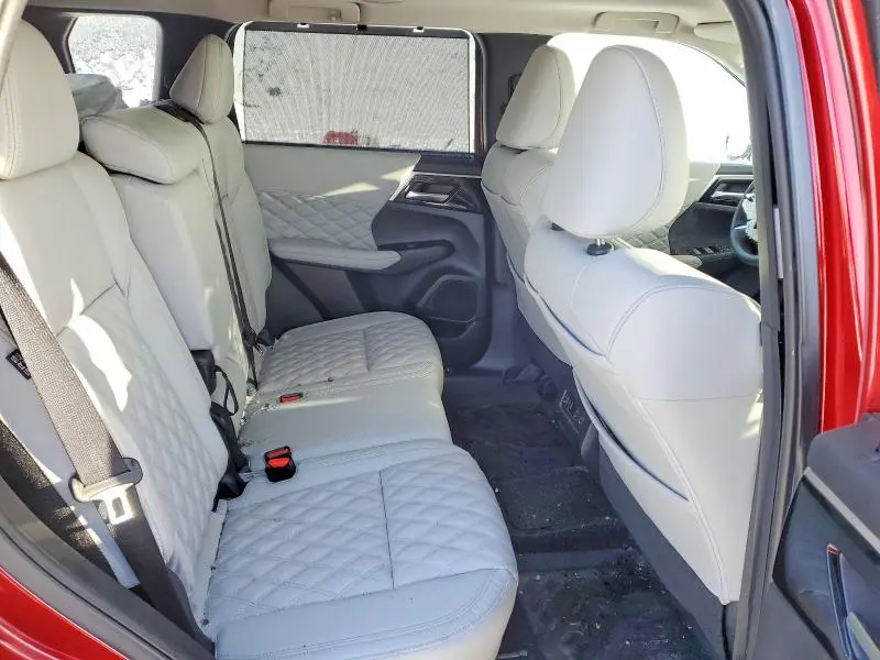 2024 MITSUBISHI OUTLANDER SEL  