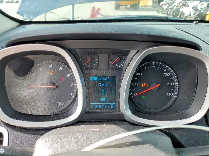 2017 CHEVROLET EQUINOX LT  