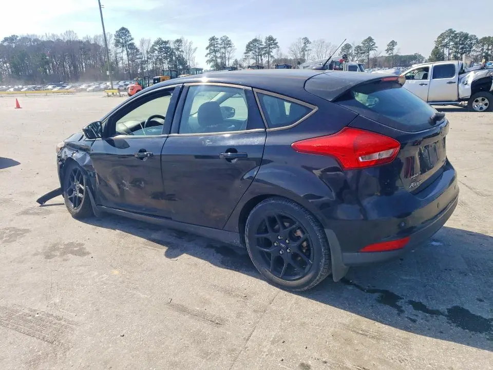 2016 FORD FOCUS SE  