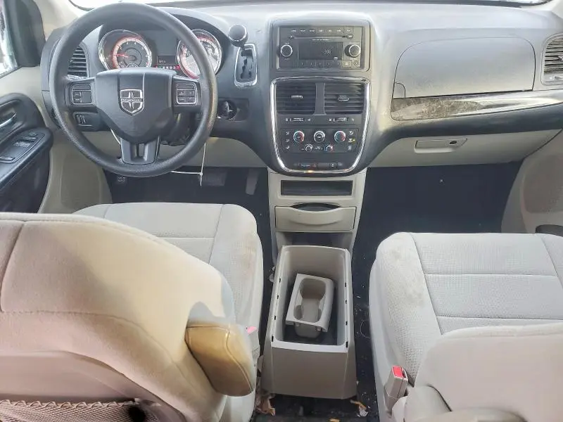 2013 DODGE GRAND CARAVAN SE  