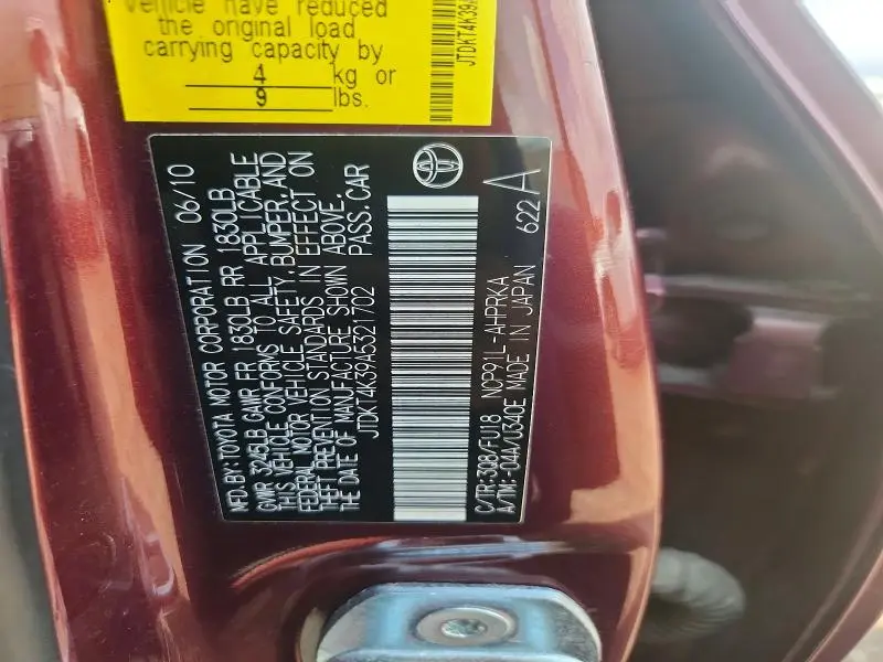 2010 TOYOTA YARIS BASE  