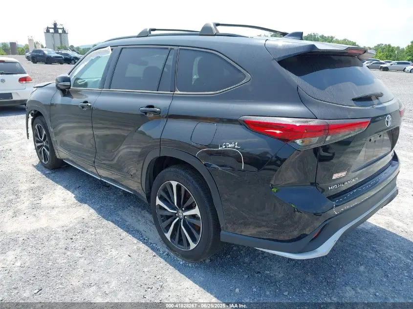 2021 TOYOTA HIGHLANDER XSE
